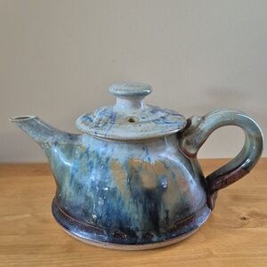 ARTISAN STUDIO ART POTTERY Handcrafted Drip Glazed Teapot, Holds 5 Cups